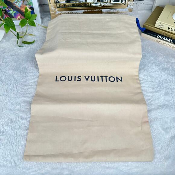 Louis Vuitton drawstring dust bag newer GOOD condition for shoes or bags NICE - Picture 1 of 2